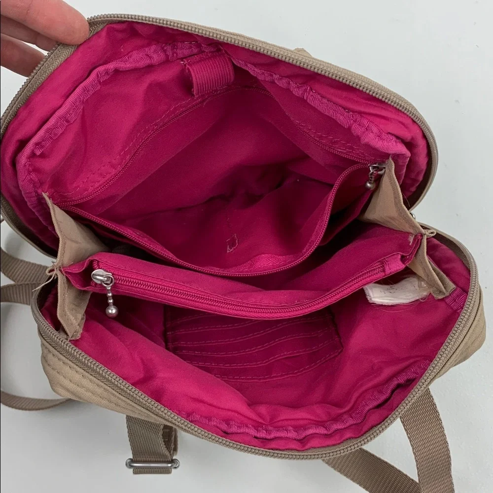 Baggallini Tan Beige Crossbody Messenger Bag Belt bag Pink fuschia lined Zippers